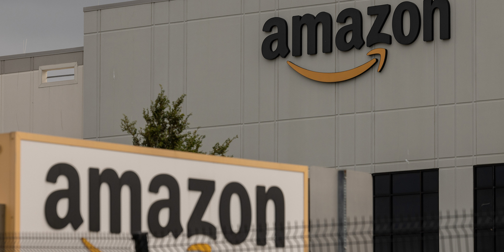 Amazon splits media business between OMG and WPP