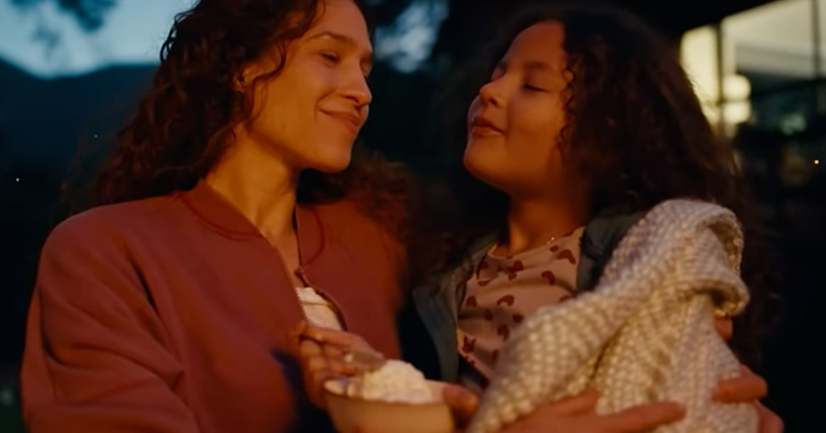 New Commercials Little Caesars Crazy Puffs Breyers Gametime App 20 new-commercials-little-caesars-crazy-puffs-breyers-gametime-app-20