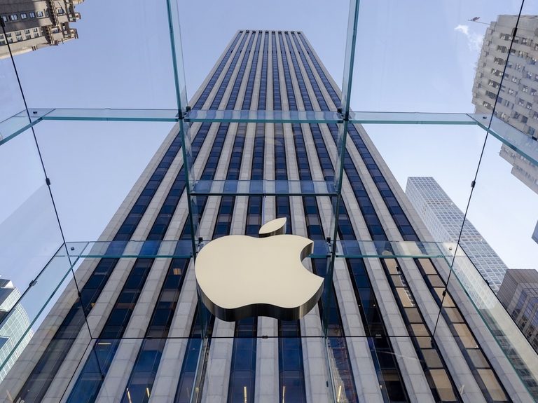 Apple to close U.S. stores, and all those outside greater China for two weeks