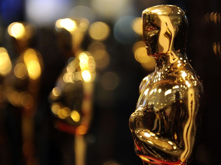 Brands feel Oscar buzz and Snapchat shines Spotlight on 125 million viewers: Friday Wake-Up Call