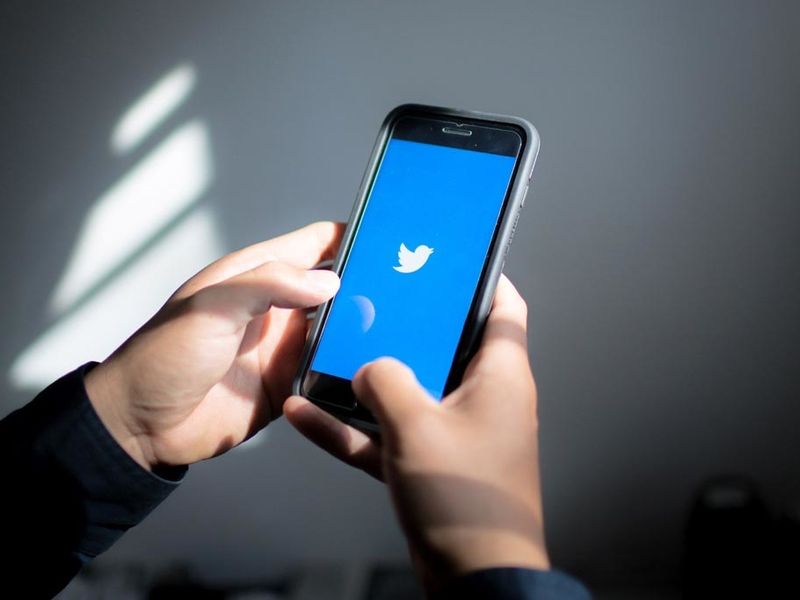 Twitter debuts subscription services for 'super users' - Vimarsana News