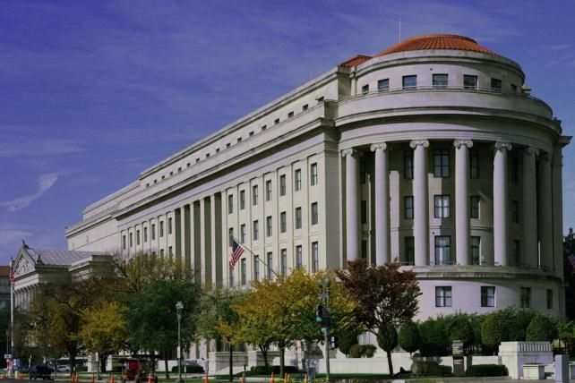 The IAB Is 'Concerned' About The FTC's New Native Advertising Rules, but Publishers Play It Cool