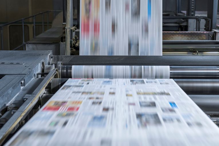 A 40-year account of the evolution of Hispanic print media